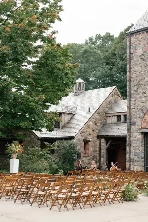 Average Wedding Size: What Couples Need to Know