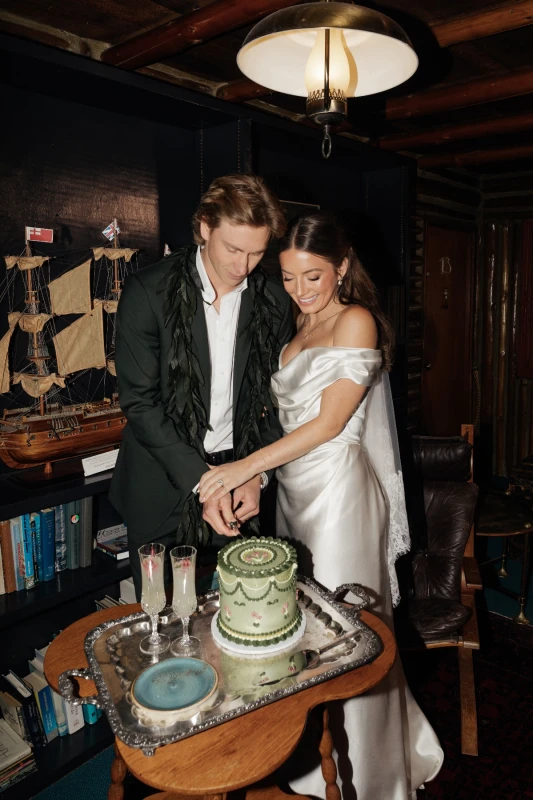 A Woodland Wedding for Jordan and Kai