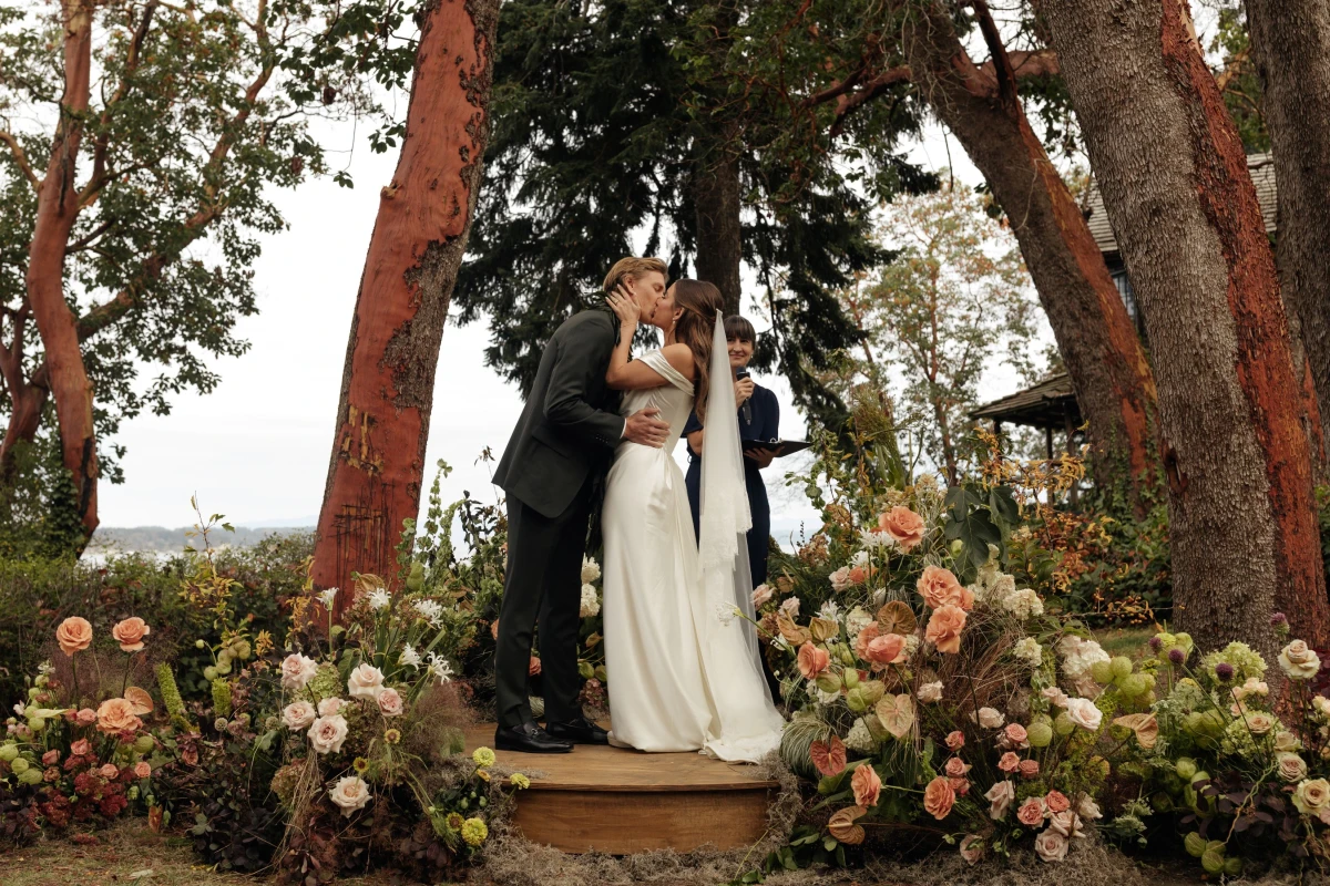 A Woodland Wedding for Jordan and Kai