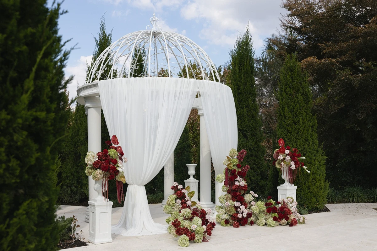 A Romantic Wedding for Marioly and Rogel