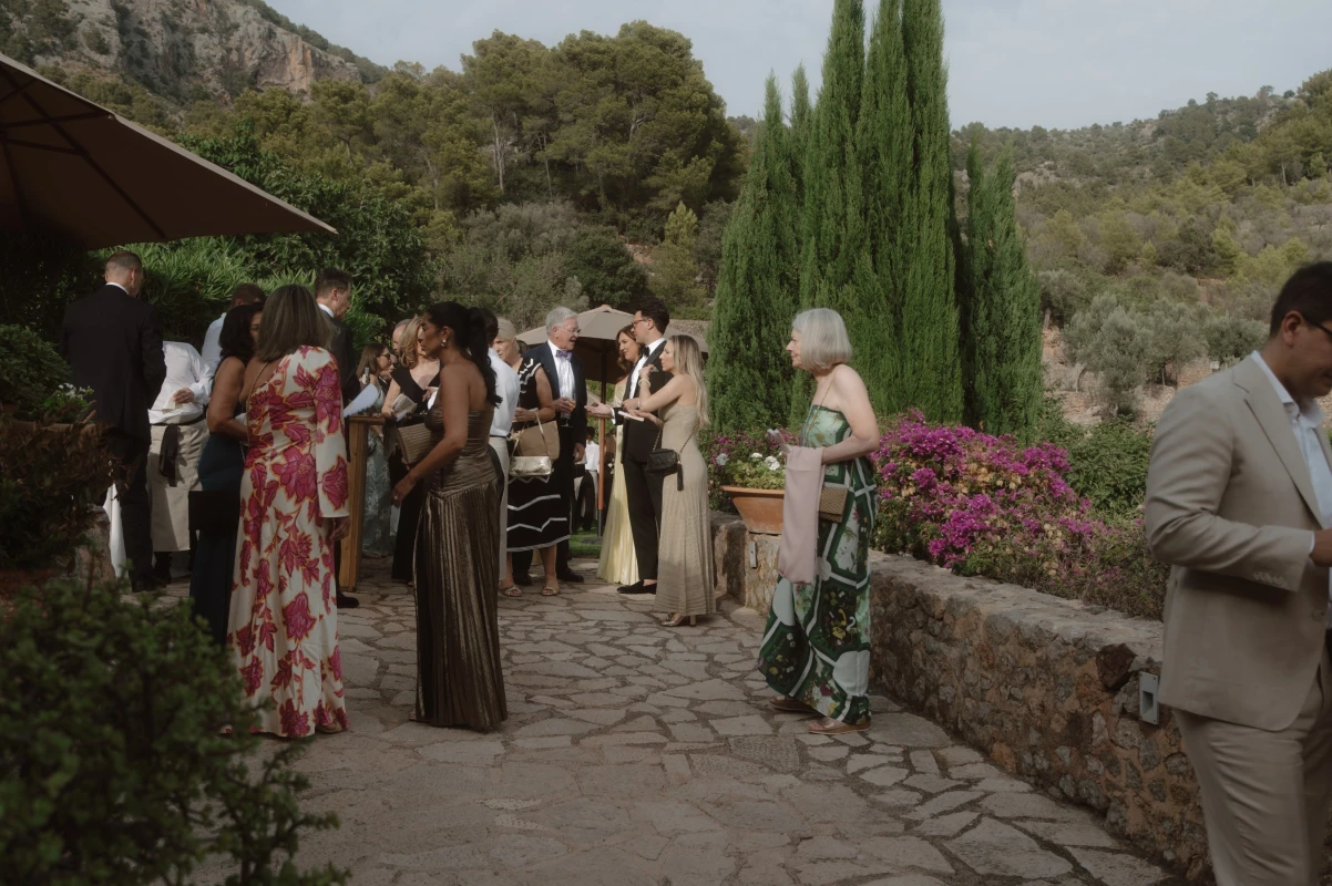 A Sun-Washed Wedding for Michaela and Jimmy