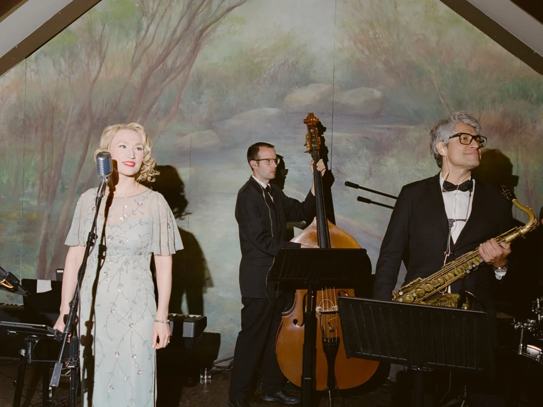 A Vintage Wedding for Rae and Eugen