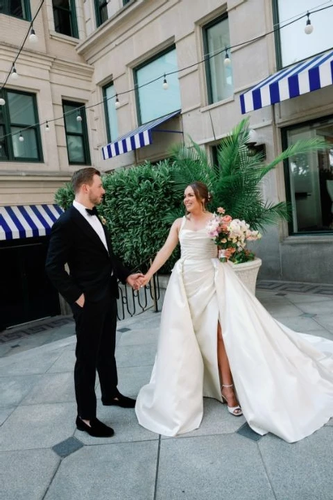 A Colorful Wedding for Taylor and Eric