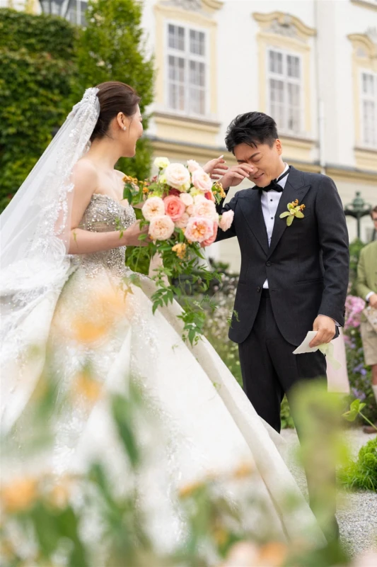 A Vibrant Wedding for Ting and Yuan