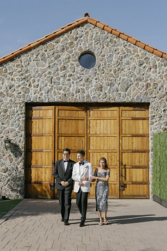 A Classic Wedding for Will and JC